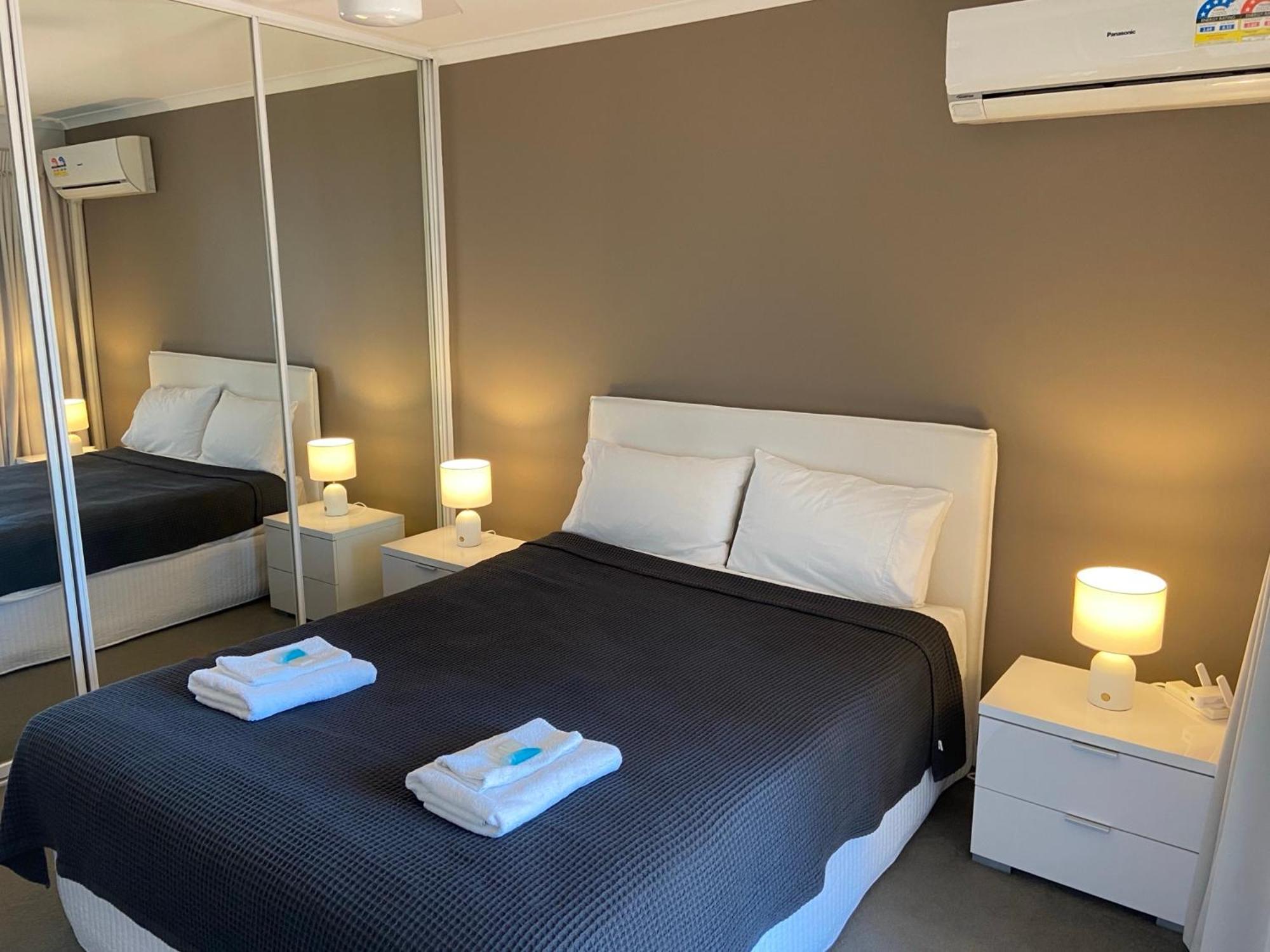 Surfers Beach Resort One Gold Coast Buitenkant foto